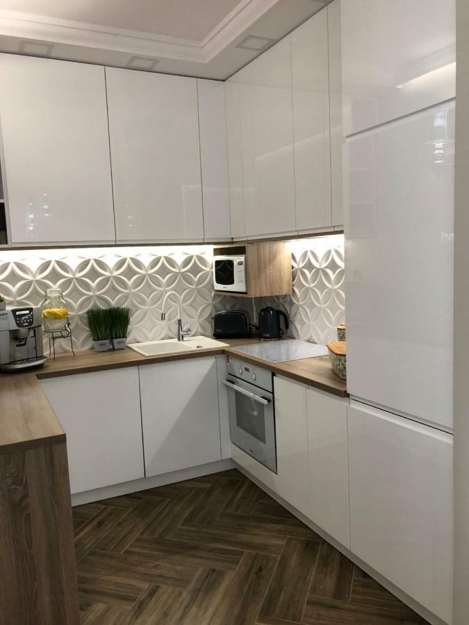 Family & Business Elegant Apartments Ul Warszawska - 2 Bedroom, Balcony, Parking Kielce Kültér fotó